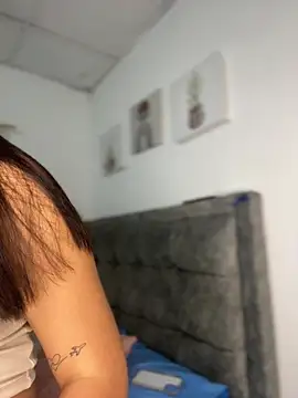 Julietasantos   online show from July 29, 8:53 pm