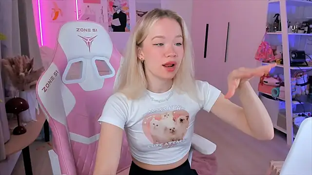 Lily Young online show from February 3, 4:43 am