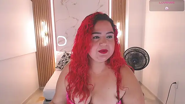 Mariana Rojas online show from May 3, 5:22 am