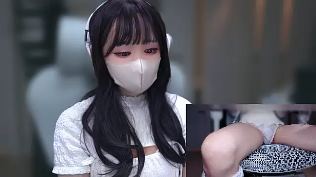 Envyko online show from May 3, 11:24 am
