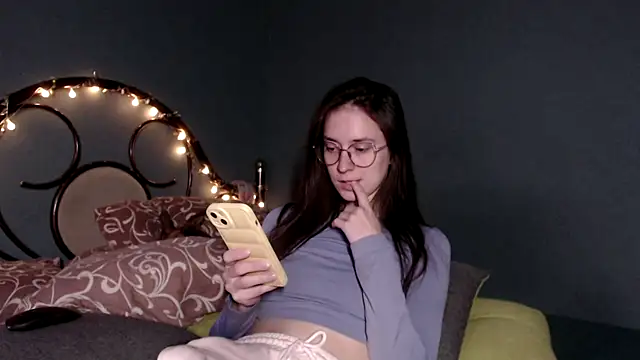 wow  kelly online show from September 30, 2:44 pm