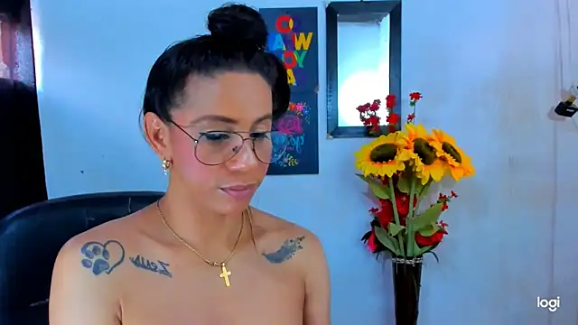 juanblakbigcock online show from June 17, 4:52 pm