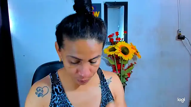 juanblakbigcock online show from July 28, 3:21 pm