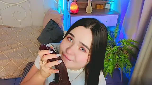 KateBleare online show from October 27, 4:35 pm