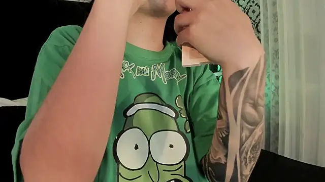 Adeelinee online show from November 29, 8:35 pm