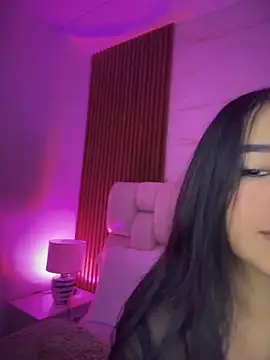 SophiaWylde online show from October 28, 8:20 am