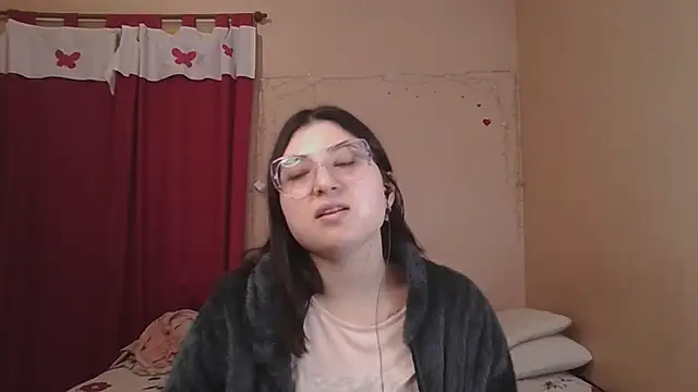 imsohornydacom online show from June 16, 11:06 pm