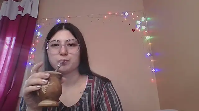 imsohornydacom online show from June 13, 4:48 pm