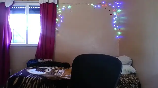imsohornydacom online show from May 19, 4:58 pm