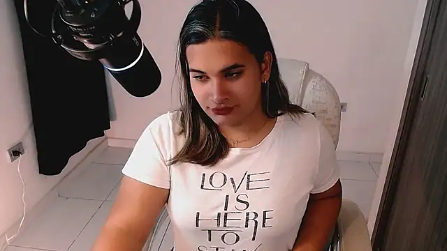 Snapshot of Kathee_zep chatting on October 31, 6:39 am Kathee zep online show from October 31, 6:39 am