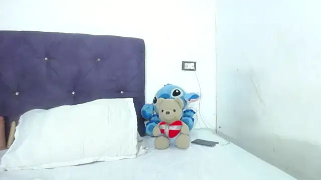 Squirter pussybomb online show from July 30, 7:53 am