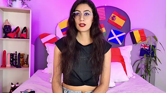 SophieGomez22 online show from July 14, 11:37 am
