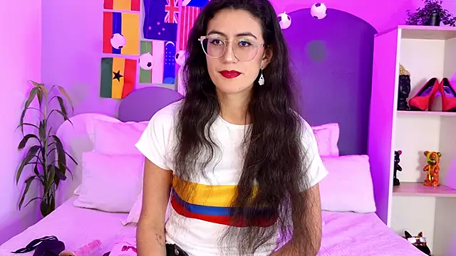 SophieGomez22 online show from June 27, 12:22 pm