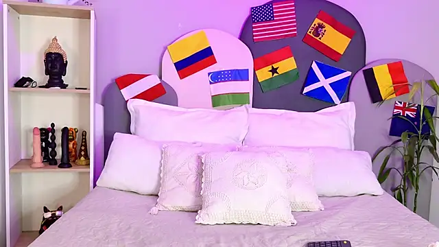 SophieGomez22 online show from July 15, 11:37 am