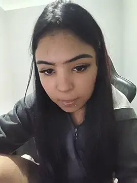 Livia Diaz online show from June 25, 3:24 pm