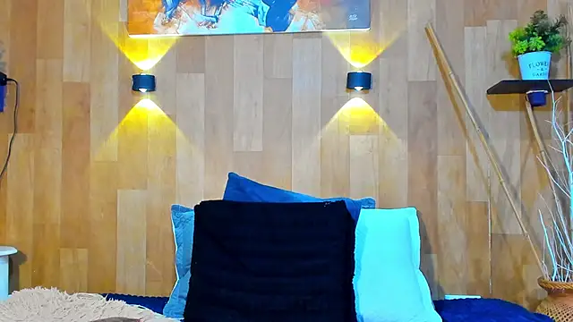 marianaa90 online show from April 30, 5:40 pm