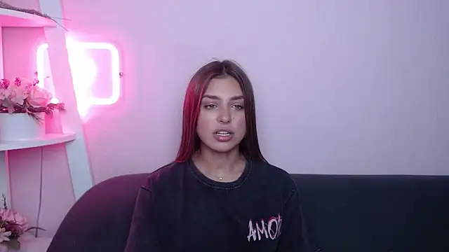 MilanaAngelAs online show from July 17, 5:01 am