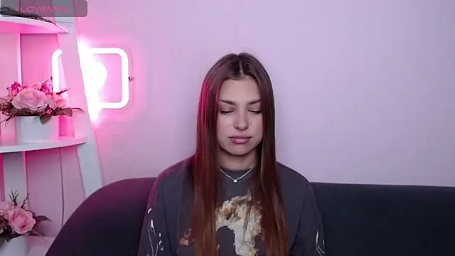 MilanaAngelAs online show from June 21, 4:49 am