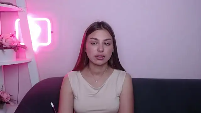 MilanaAngelAs online show from June 29, 4:52 am