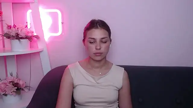 MilanaAngelAs online show from June 29, 10:15 am