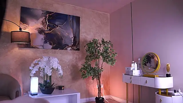 EvaZane online show from March 11, 9:28 pm