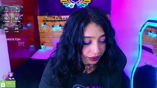 REDHOTTER  online show from June 16, 8:21 pm
