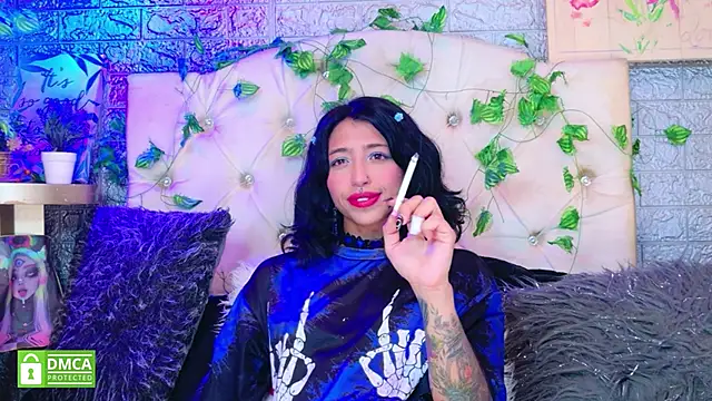 REDHOTTER  online show from December 3, 8:22 pm