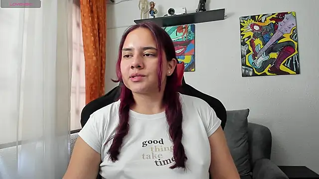 Lexyevans online show from February 7, 9:18 pm