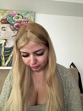 AllysonK online show from April 30, 12:10 pm