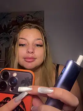 AllysonK online show from November 19, 3:34 pm