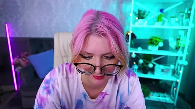 CoolTatis online show from September 23, 1:09 pm