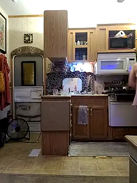 annika lately online show from October 9, 4:27 am