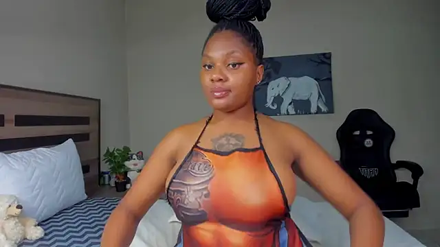 Renee-18 online show from November 30, 8:02 pm