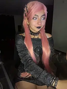 Snapshot of _Gothiccbitch_ chatting on September 26, 7:28 am Gothiccbitch online show from September 26, 7:28 am