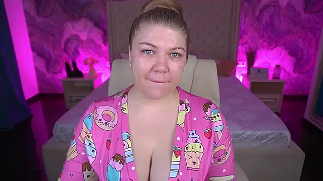 GabbieJay online show from June 17, 12:39 pm