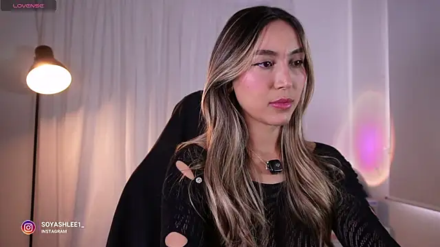 ashley2004 x online show from July 8, 8:22 pm