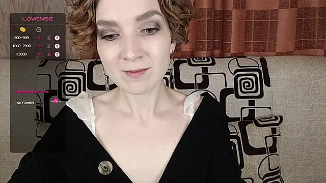 TinaWince online show from November 2, 5:33 am