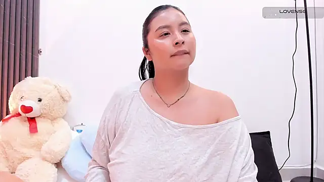  alaiasmile  online show from July 20, 2:52 pm
