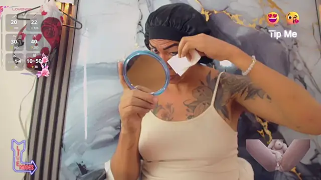 khiara moretti online show from June 15, 11:32 am