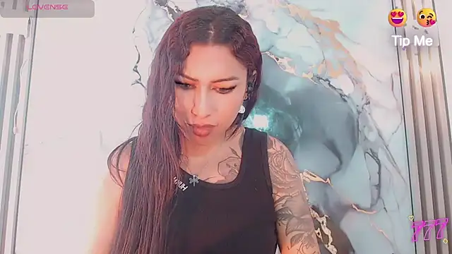 khiara moretti online show from August 1, 11:56 am