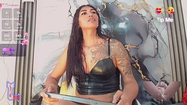 khiara moretti online show from June 30, 11:53 am