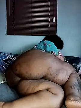 sotho ssbbw online show from July 28, 3:21 pm