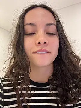 Megan Rodrigo online show from June 12, 4:42 am