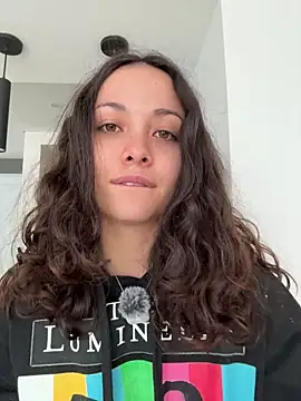 Megan Rodrigo online show from July 18, 2:30 pm
