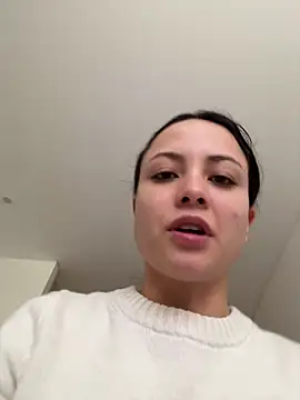 Megan Rodrigo online show from June 23, 2:37 pm