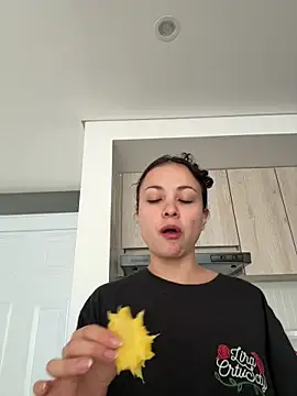 Megan Rodrigo online show from July 16, 2:10 pm