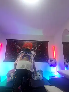 lucky-leah online show from July 22, 4:02 am