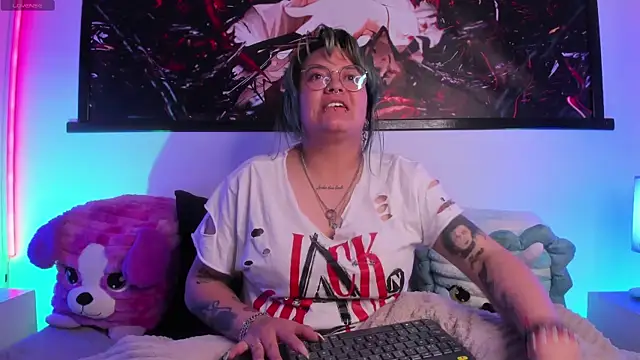 lucky-leah online show from July 25, 4:19 am