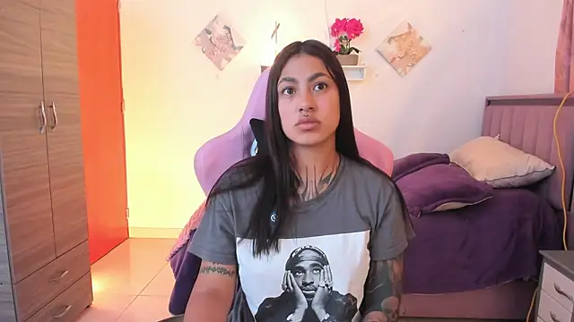 Kayla foxxy online show from May 4, 11:51 pm