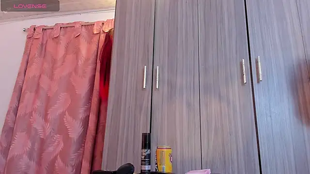 Kayla foxxy online show from June 25, 10:33 pm